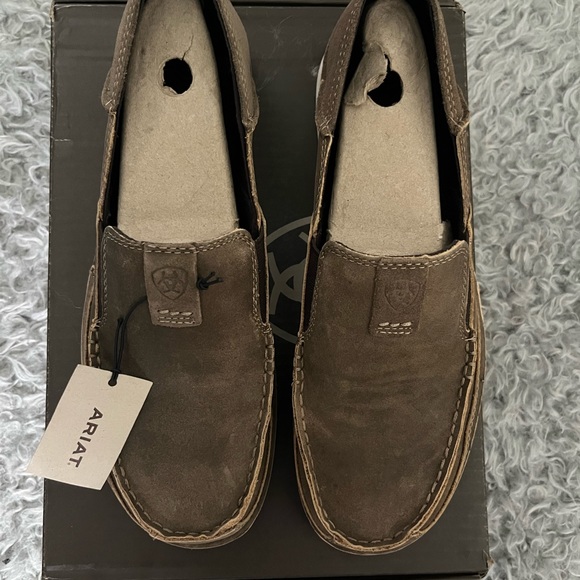 NIB ARIAT Cruiser Brown Bomber/ Relaxed Bark Size 12D - Picture 8 of 13